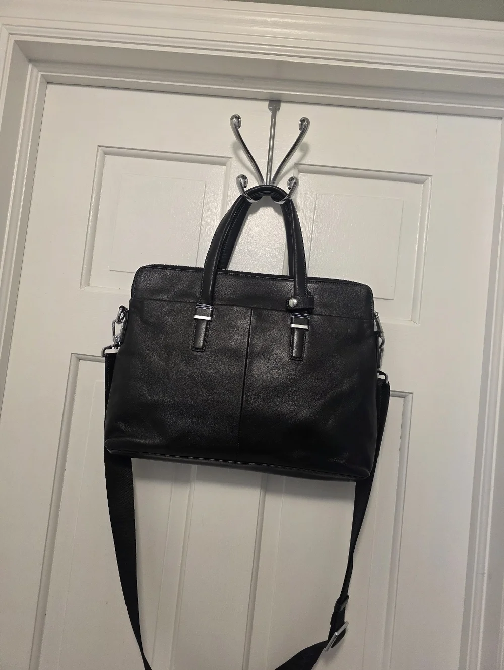 Sammons Black Quilted Professional Laptop Bag with Shoulder Strap